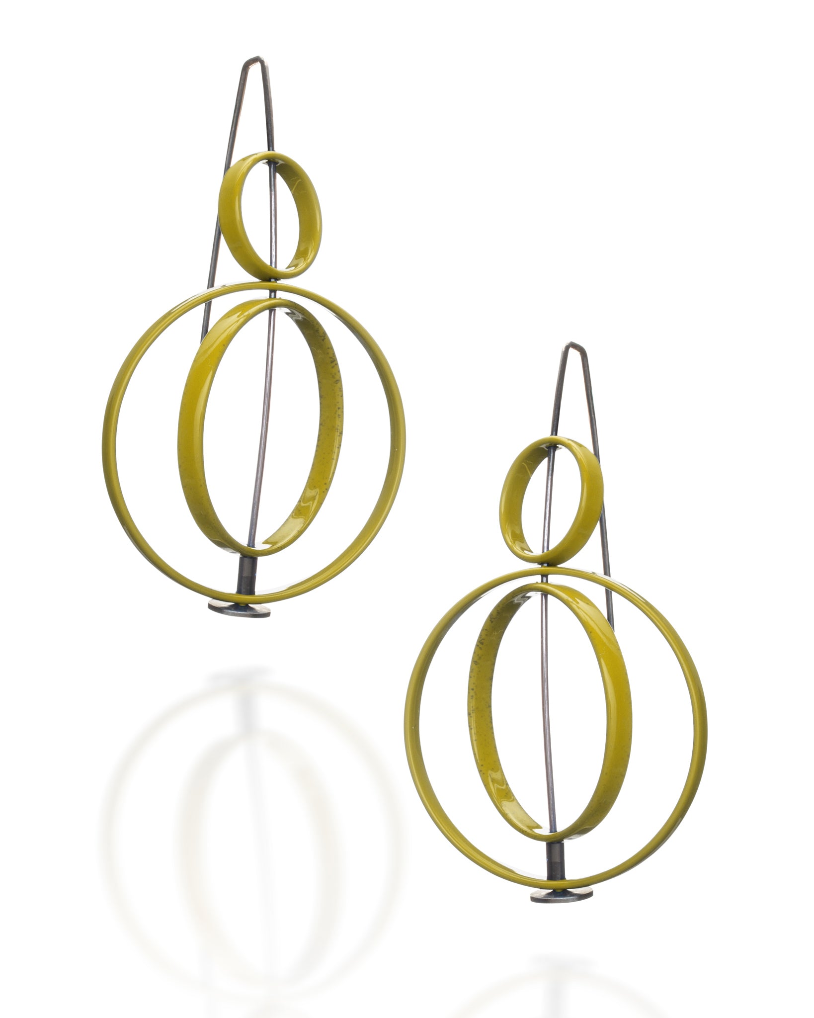 Small Top Moveable 3 Circle Earrings (Solid Color)