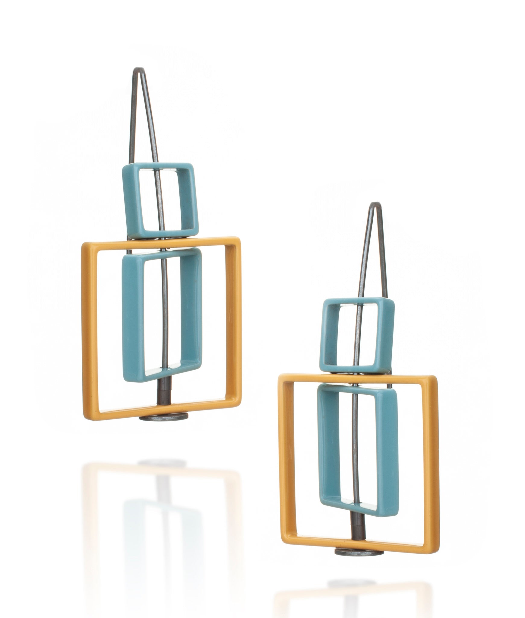 Small Top Moveable 3 Square Earrings