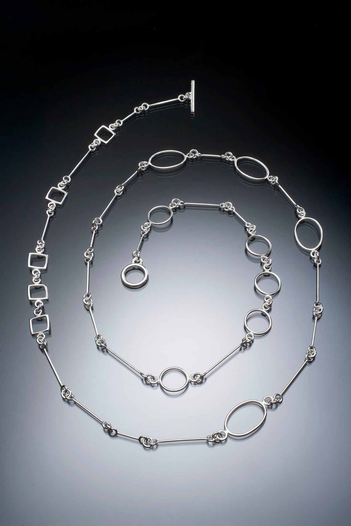 Long Small Link Chain with Shapes