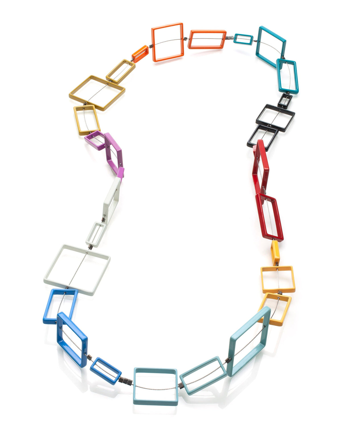 Long Small Link Chain with Shapes